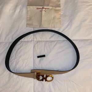 Womens Reversible Ferragamo Belt